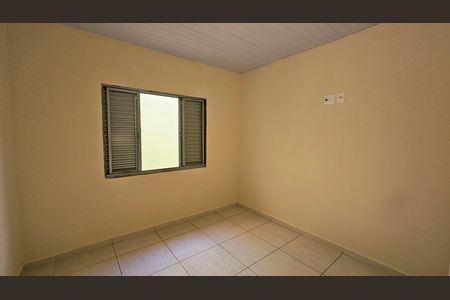 Casa para alugar com 90m², 2 quartos e 2 vagas
