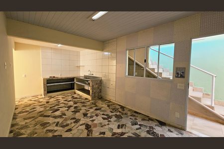 Casa para alugar com 90m², 2 quartos e 2 vagas