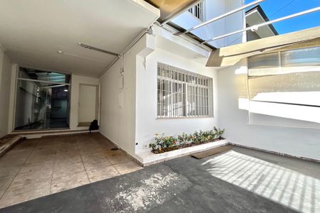 Casa para alugar com 240m², 3 quartos e 2 vagas Casa para alugar com 240m², 3 quartos e 2 vagasGaragem