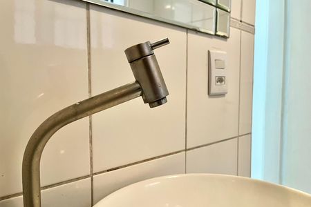 Lavabo de casa para alugar com 3 quartos, 240m² em Vila Alexandria, São Paulo