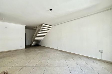 Sala de casa para alugar com 3 quartos, 240m² em Vila Alexandria, São Paulo