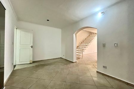 Casa para alugar com 240m², 3 quartos e 2 vagas Casa para alugar com 240m², 3 quartos e 2 vagasSala de Jantar