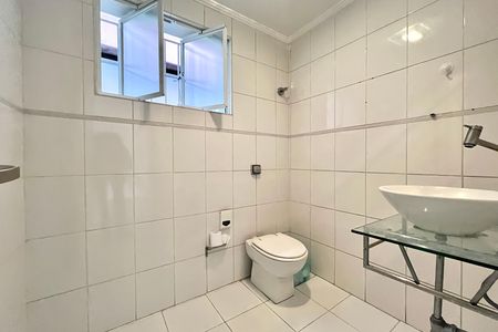 Casa para alugar com 240m², 3 quartos e 2 vagas Casa para alugar com 240m², 3 quartos e 2 vagasLavabo