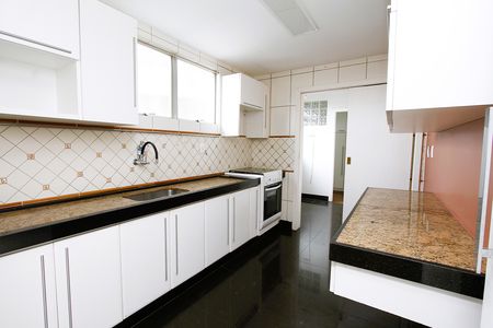 Apartamento para alugar com 140m², 3 quartos e 2 vagasCozinha