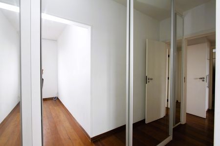 Apartamento para alugar com 140m², 3 quartos e 2 vagasCloset da suíte