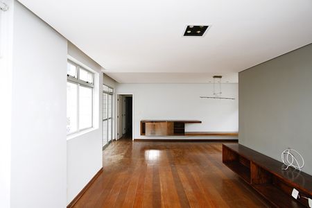 Apartamento para alugar com 140m², 3 quartos e 2 vagasSala