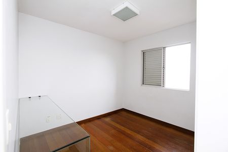 Apartamento para alugar com 140m², 3 quartos e 2 vagasQuarto 2