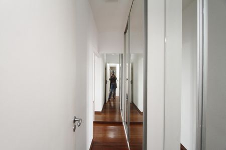 Apartamento para alugar com 140m², 3 quartos e 2 vagasQuarto 3 - Suíte CLOSET