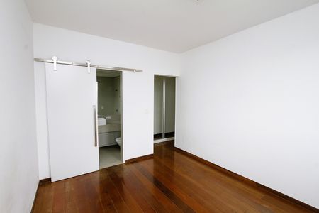 Apartamento para alugar com 140m², 3 quartos e 2 vagasQuarto 3 - Suíte
