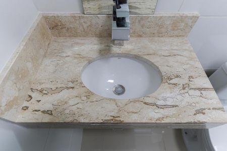 Apartamento à venda com 45m², 2 quartos e sem vagaBanheiro