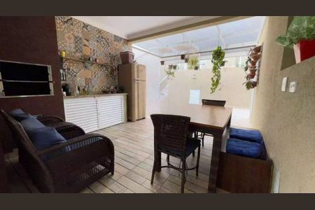 Casa à venda com 3 quartos, 224m² em Parque Sinai, Santana de Parnaíba