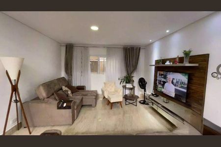 Casa à venda com 3 quartos, 224m² em Parque Sinai, Santana de Parnaíba