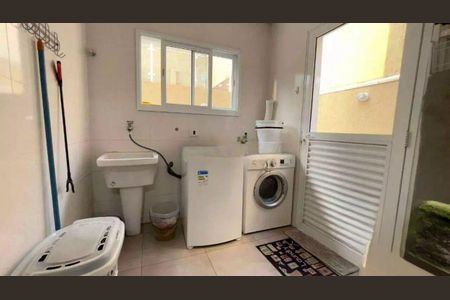 Casa à venda com 3 quartos, 224m² em Parque Sinai, Santana de Parnaíba