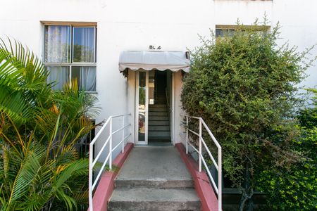 Apartamento à venda com 52m², 2 quartos e 1 vaga Apartamento à venda com 52m², 2 quartos e 1 vagaEntrada