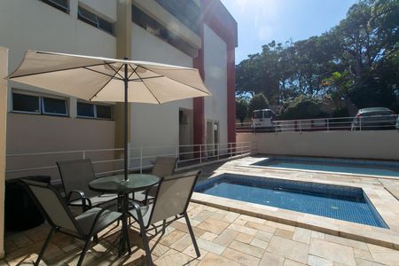 Apartamento à venda com 52m², 2 quartos e 1 vaga Apartamento à venda com 52m², 2 quartos e 1 vagaÁrea comum - Piscina