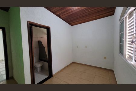 Casa para alugar com 150m², 3 quartos e 3 vagas Casa para alugar com 150m², 3 quartos e 3 vagasSuite
