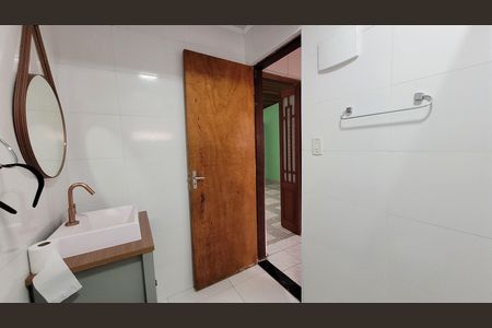 Casa para alugar com 150m², 3 quartos e 3 vagas Casa para alugar com 150m², 3 quartos e 3 vagasBanheiro Social