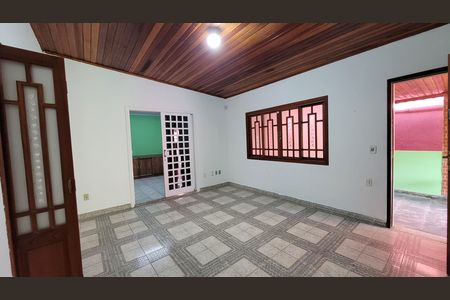Casa para alugar com 150m², 3 quartos e 3 vagas Casa para alugar com 150m², 3 quartos e 3 vagasSala