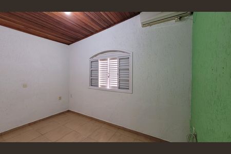 Suite de casa para alugar com 3 quartos, 150m² em Morro Branco, Itaquaquecetuba