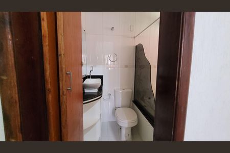 Casa para alugar com 150m², 3 quartos e 3 vagas Casa para alugar com 150m², 3 quartos e 3 vagasBanheiro Suite