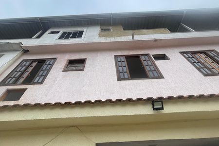 Casa para alugar com 49m², 2 quartos e sem vagaFachada