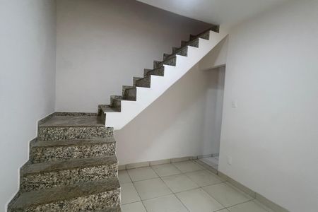 Casa para alugar com 49m², 2 quartos e sem vagaSala