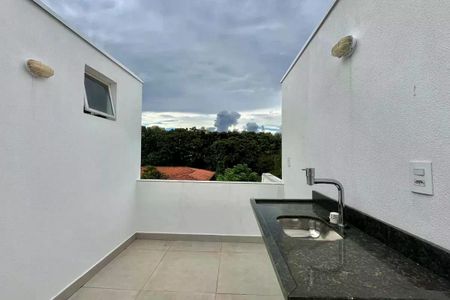 Casa de condomínio à venda com 100m², 2 quartos e 1 vaga