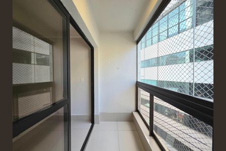 Varanda de apartamento para alugar com 2 quartos, 65m² em Itaim Bibi, São Paulo