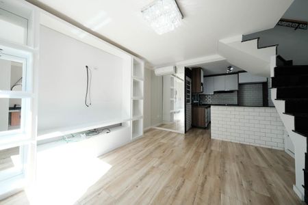 Sala/Cozinha de casa para alugar com 2 quartos, 68m² em Cidade Patriarca, São Paulo