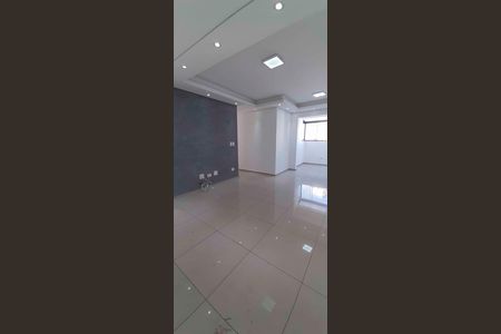 Apartamento para alugar com 114m², 3 quartos e 2 vagas Apartamento para alugar com 114m², 3 quartos e 2 vagasSala