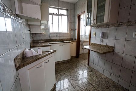 Apartamento para alugar com 182m², 3 quartos e 2 vagasCozinha