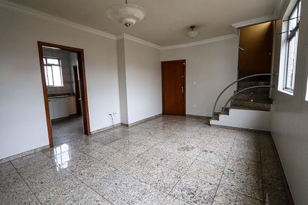 Apartamento para alugar com 182m², 3 quartos e 2 vagasSala