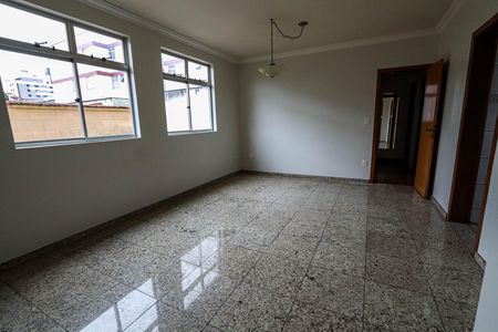 Apartamento para alugar com 182m², 3 quartos e 2 vagasSala