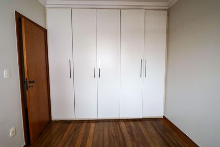 Apartamento para alugar com 182m², 3 quartos e 2 vagasQuarto Suíte