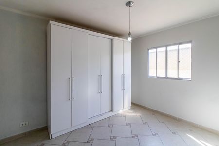 Quarto 1 de apartamento para alugar com 2 quartos, 50m² em Jardim Cocaia, Guarulhos