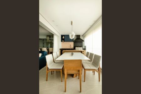 Apartamento à venda com 105m², 3 quartos e 2 vagas Apartamento à venda com 105m², 3 quartos e 2 vagasSala