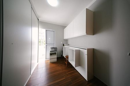 Casa à venda com 60m², 2 quartos e 2 vagas Casa à venda com 60m², 2 quartos e 2 vagasSuíte 2