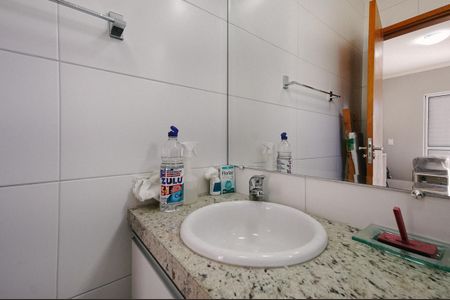 Casa à venda com 60m², 2 quartos e 2 vagas Casa à venda com 60m², 2 quartos e 2 vagasBanheiro da Suíte 2