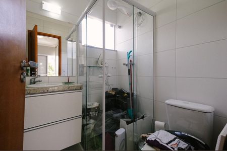 Casa à venda com 60m², 2 quartos e 2 vagas Casa à venda com 60m², 2 quartos e 2 vagasBanheiro da Suíte 2
