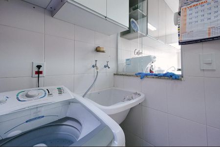 Casa à venda com 60m², 2 quartos e 2 vagas Casa à venda com 60m², 2 quartos e 2 vagasÁrea de Serviço