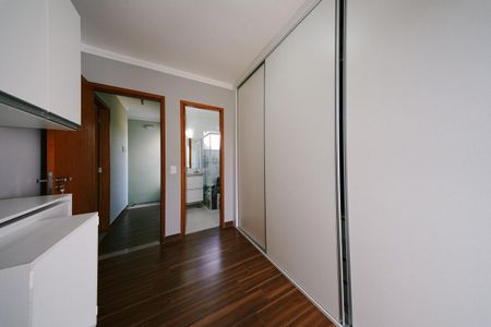 Casa à venda com 60m², 2 quartos e 2 vagas Casa à venda com 60m², 2 quartos e 2 vagasSuíte 2