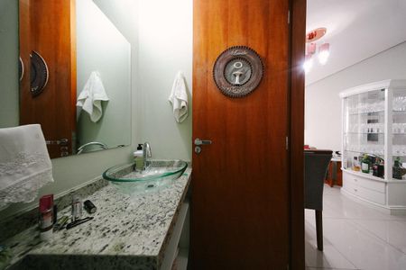 Casa à venda com 60m², 2 quartos e 2 vagas Casa à venda com 60m², 2 quartos e 2 vagasLavabo