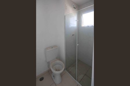 Banheiro de kitnet/studio para alugar com 1 quarto, 35m² em Vila Granada, São Paulo