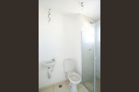 Banheiro  de kitnet/studio para alugar com 1 quarto, 35m² em Vila Granada, São Paulo