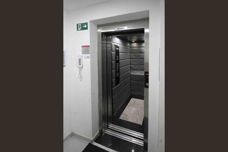 Studio para alugar com 35m², 1 quarto e sem vaga Studio para alugar com 35m², 1 quarto e sem vagaElevador