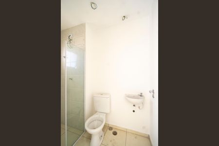 Banheiro  de kitnet/studio para alugar com 1 quarto, 39m² em Vila Granada, São Paulo