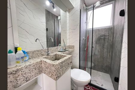 Apartamento à venda com 38m², 2 quartos e sem vaga Apartamento à venda com 38m², 2 quartos e sem vagaBanheiro