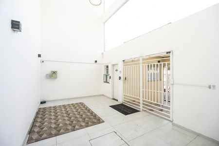 Studio para alugar com 35m², 1 quarto e sem vaga Studio para alugar com 35m², 1 quarto e sem vagaEntrada