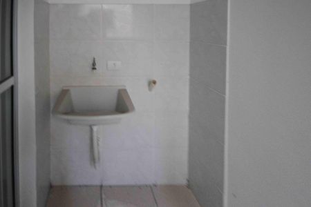 Studio para alugar com 34m², 1 quarto e sem vaga Studio para alugar com 34m², 1 quarto e sem vagaBanheiroÁrea de Serviço