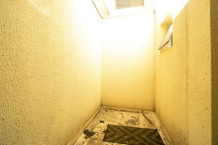 Área de serviço de kitnet/studio para alugar com 1 quarto, 34m² em Vila Granada, São Paulo